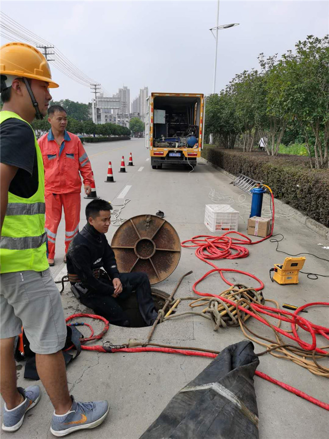 万柏林翻衬法管道修复技术主要工序