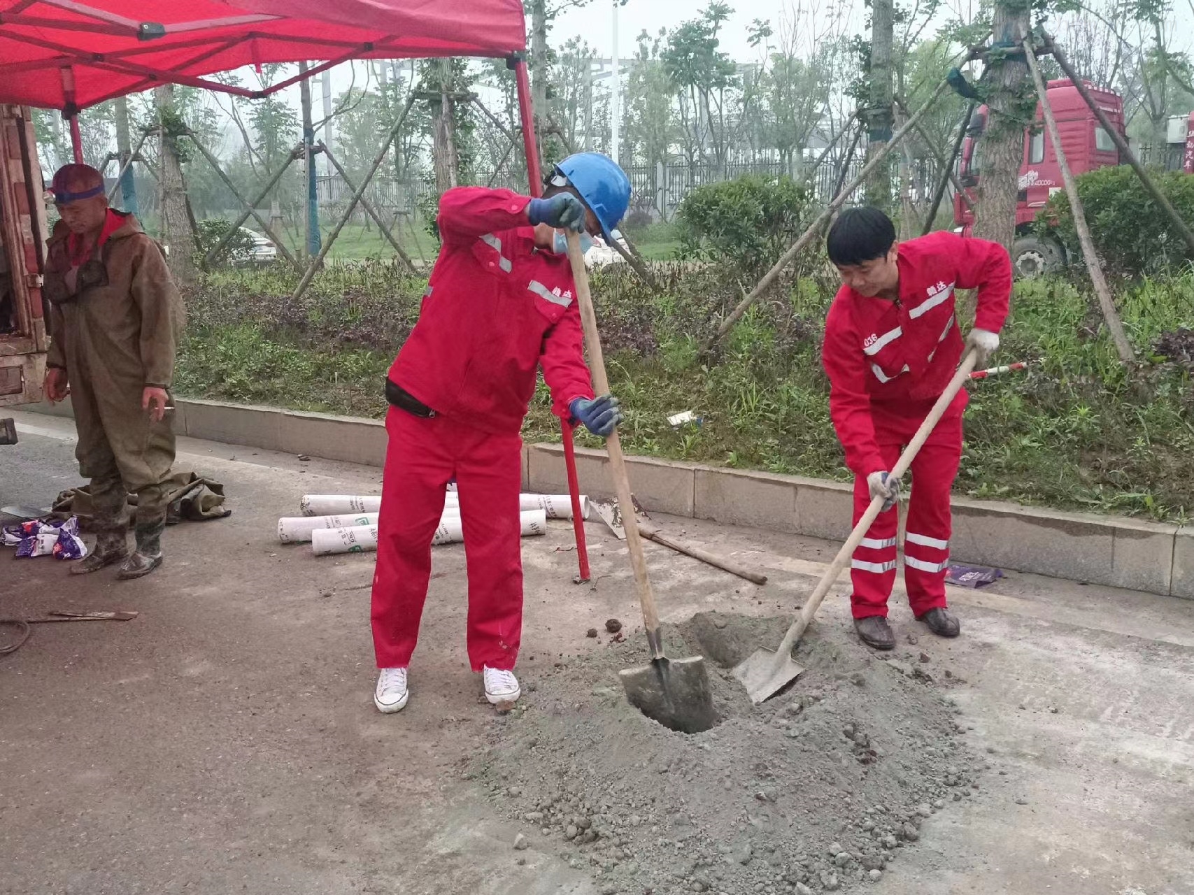 万柏林管道疏通哪家好】及时进行市政管道清淤